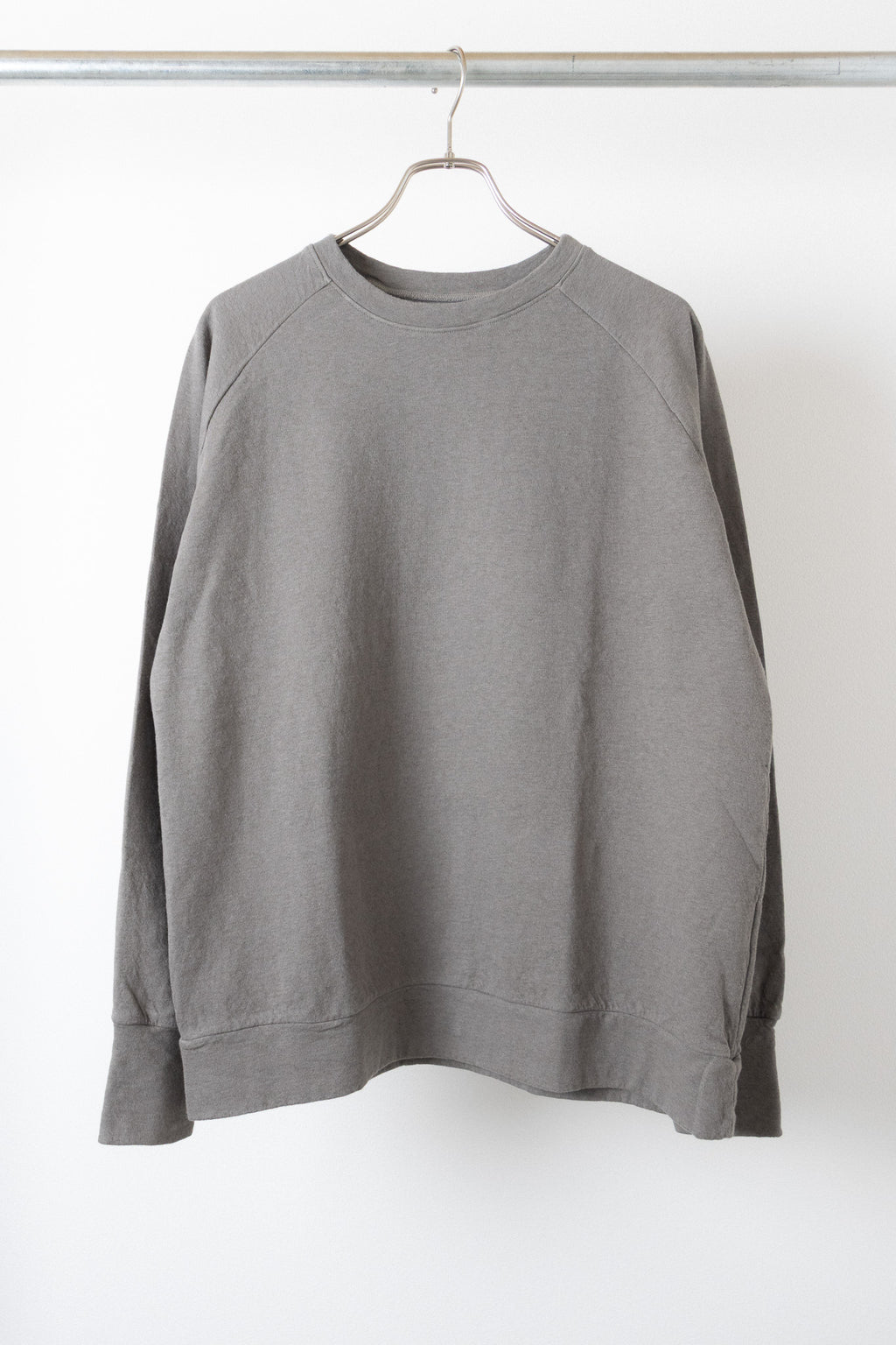 [River] Crew Neck "天使のグレー"