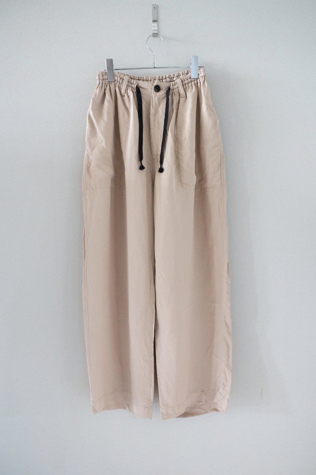 [River] SET UP PANTS -BEIGE-