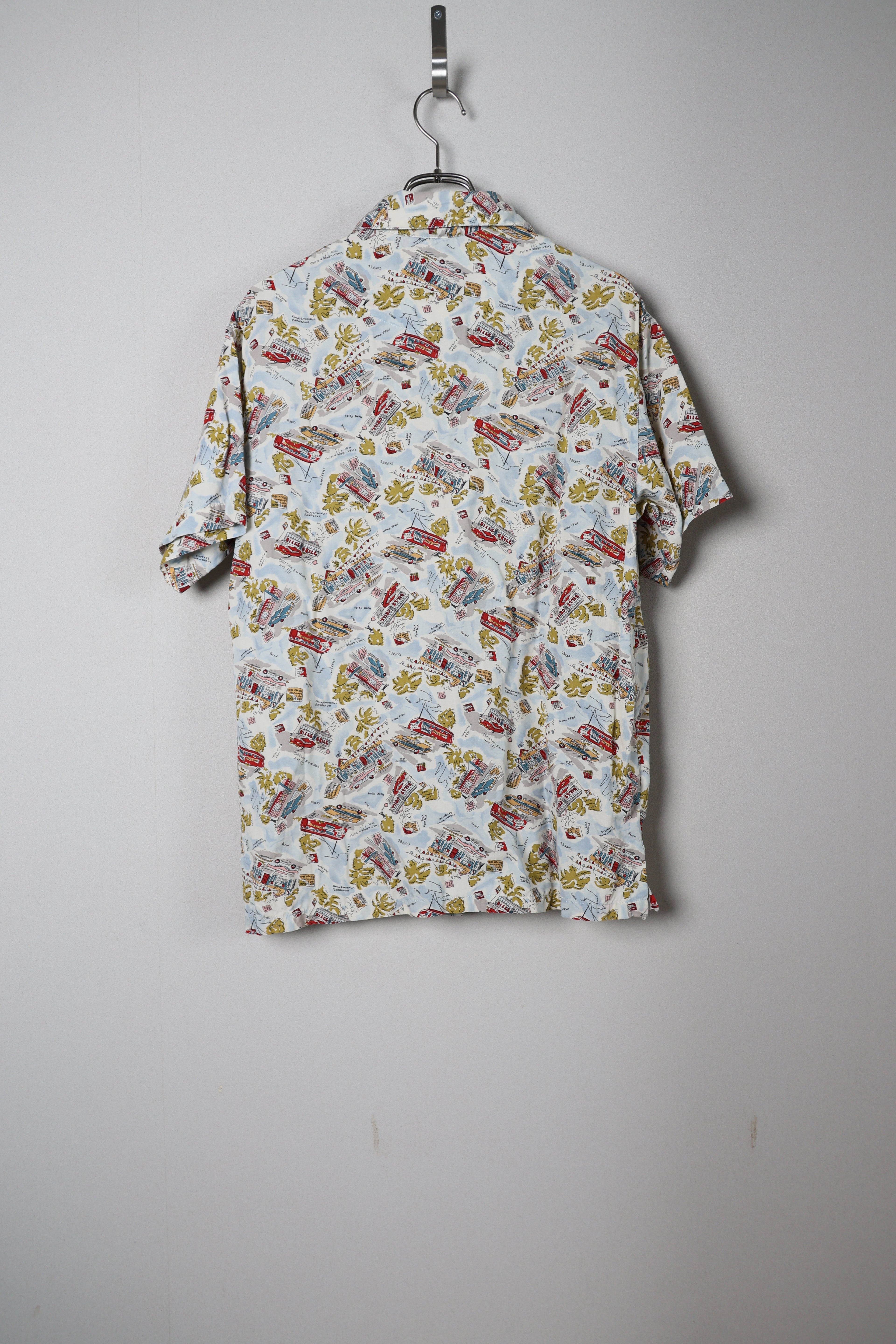 [Liz WEAR] Car Print Rayon Shirts S/S [USED]