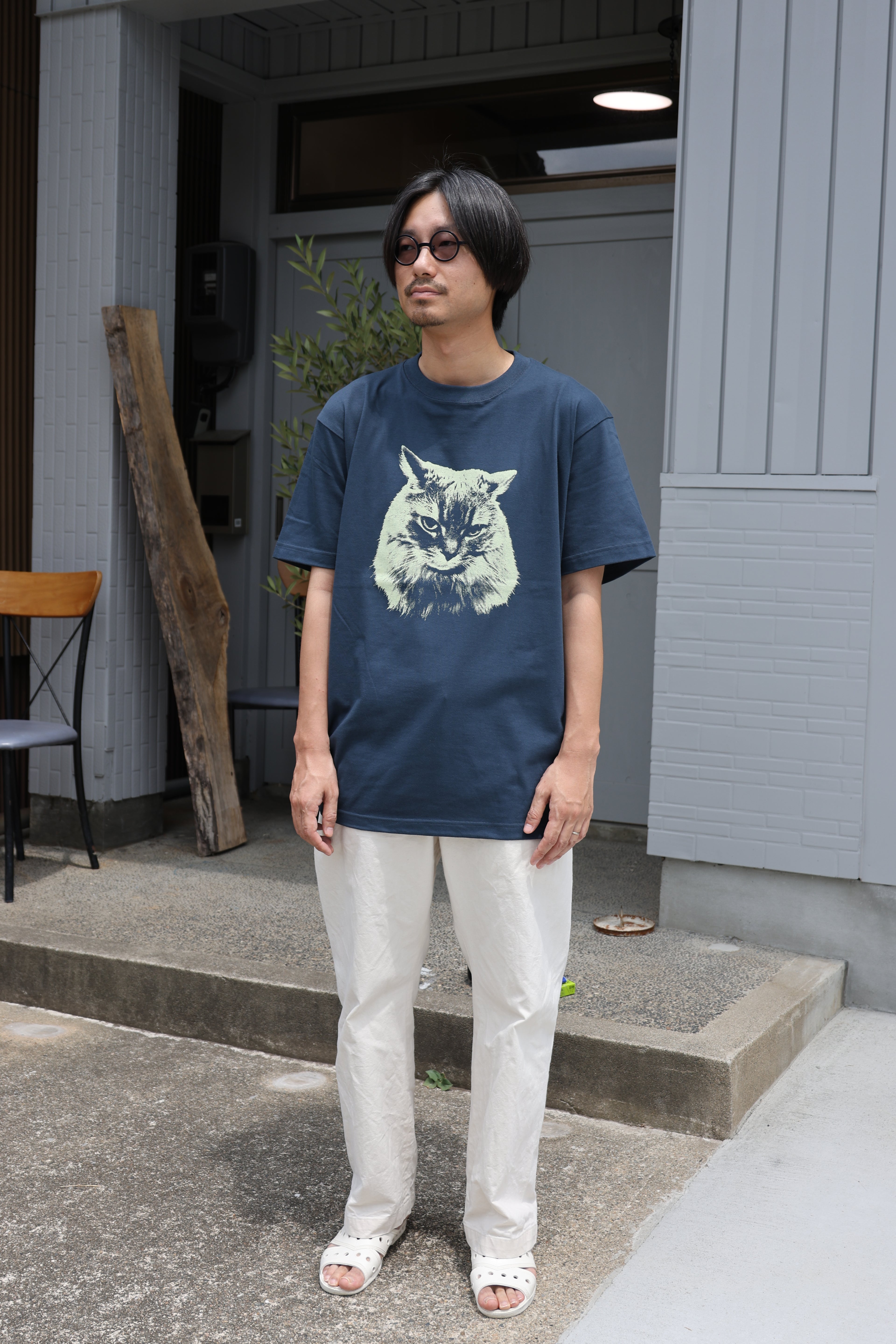 [85-Store] 5.6oz 媚びないスヌーTシャツ [SLATE/IVORY]