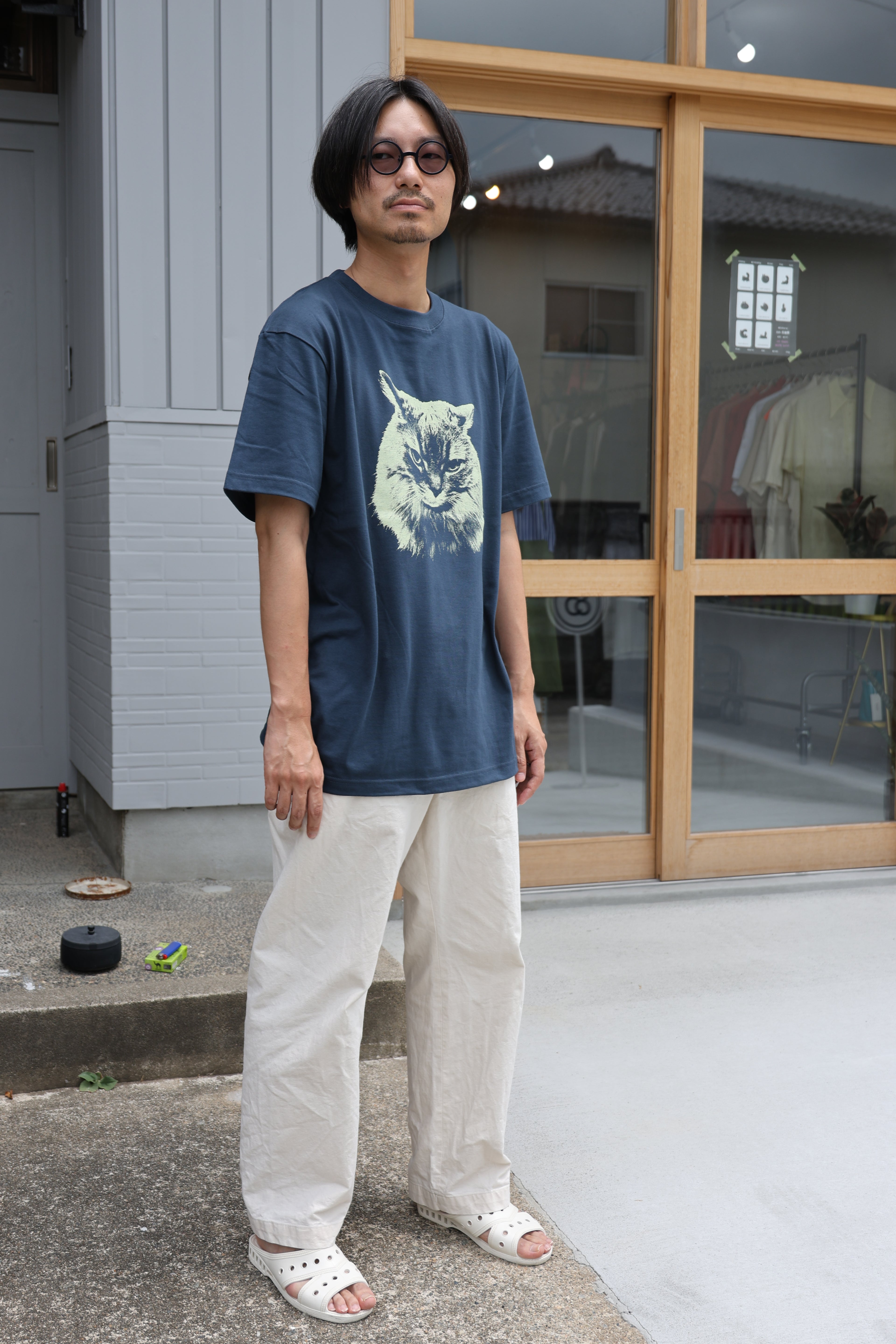 [85-Store] 5.6oz 媚びないスヌーTシャツ [SLATE/IVORY]