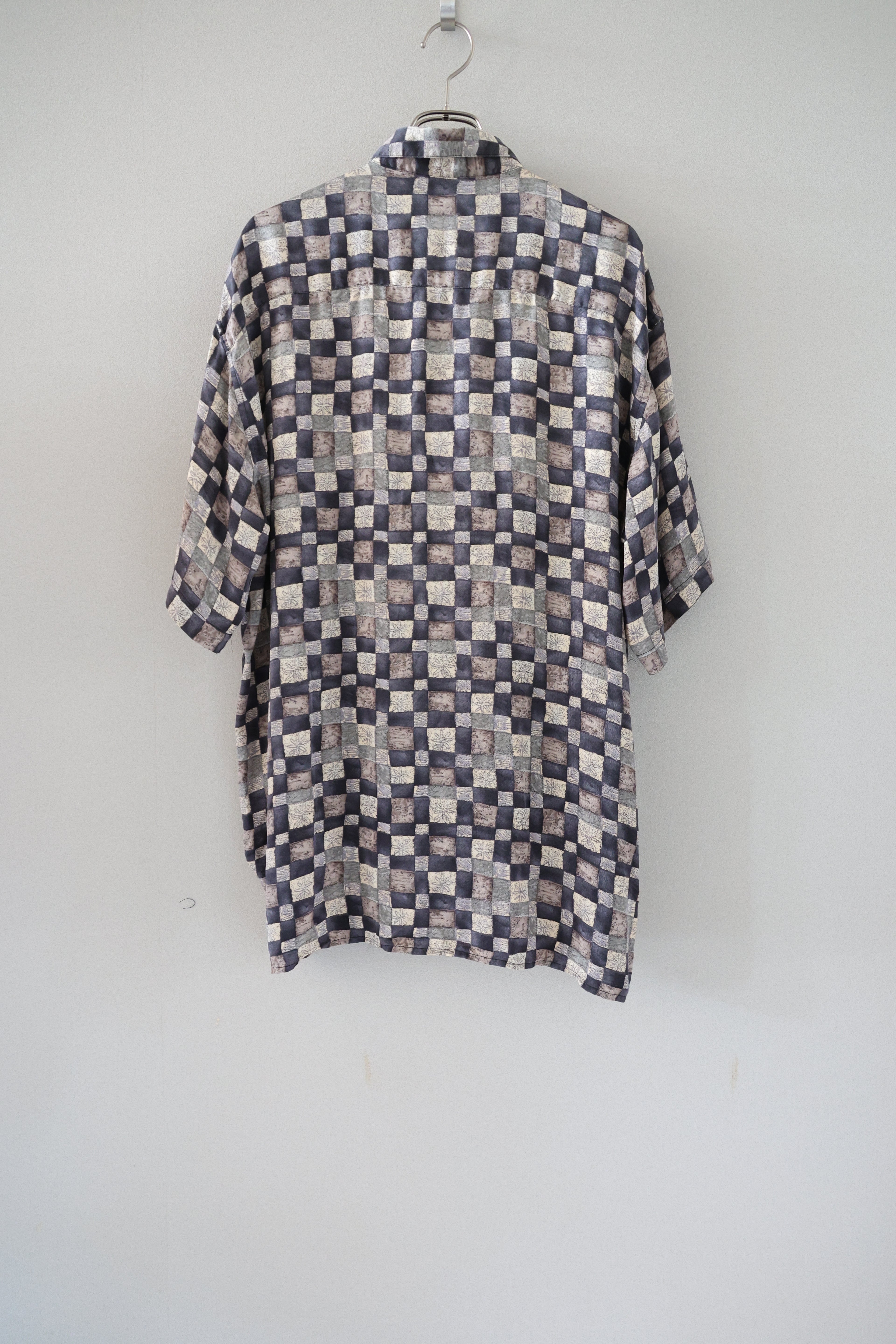 Silk Design Pattern Shirts S/S [USED]