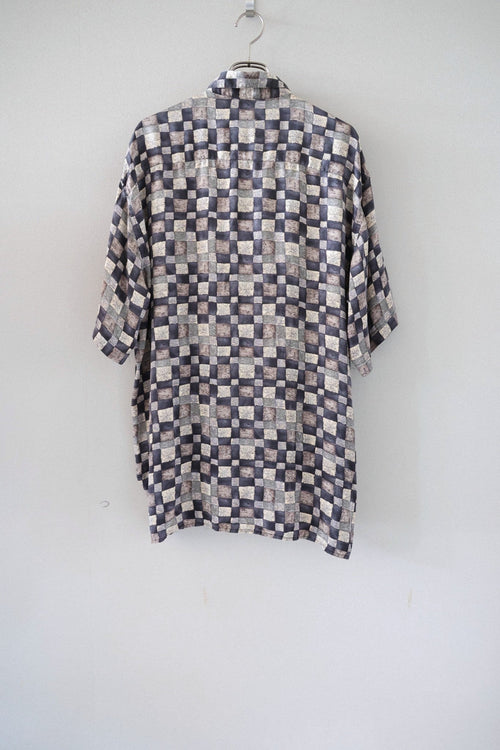Silk Design Pattern Shirts S/S [USED]（背面）