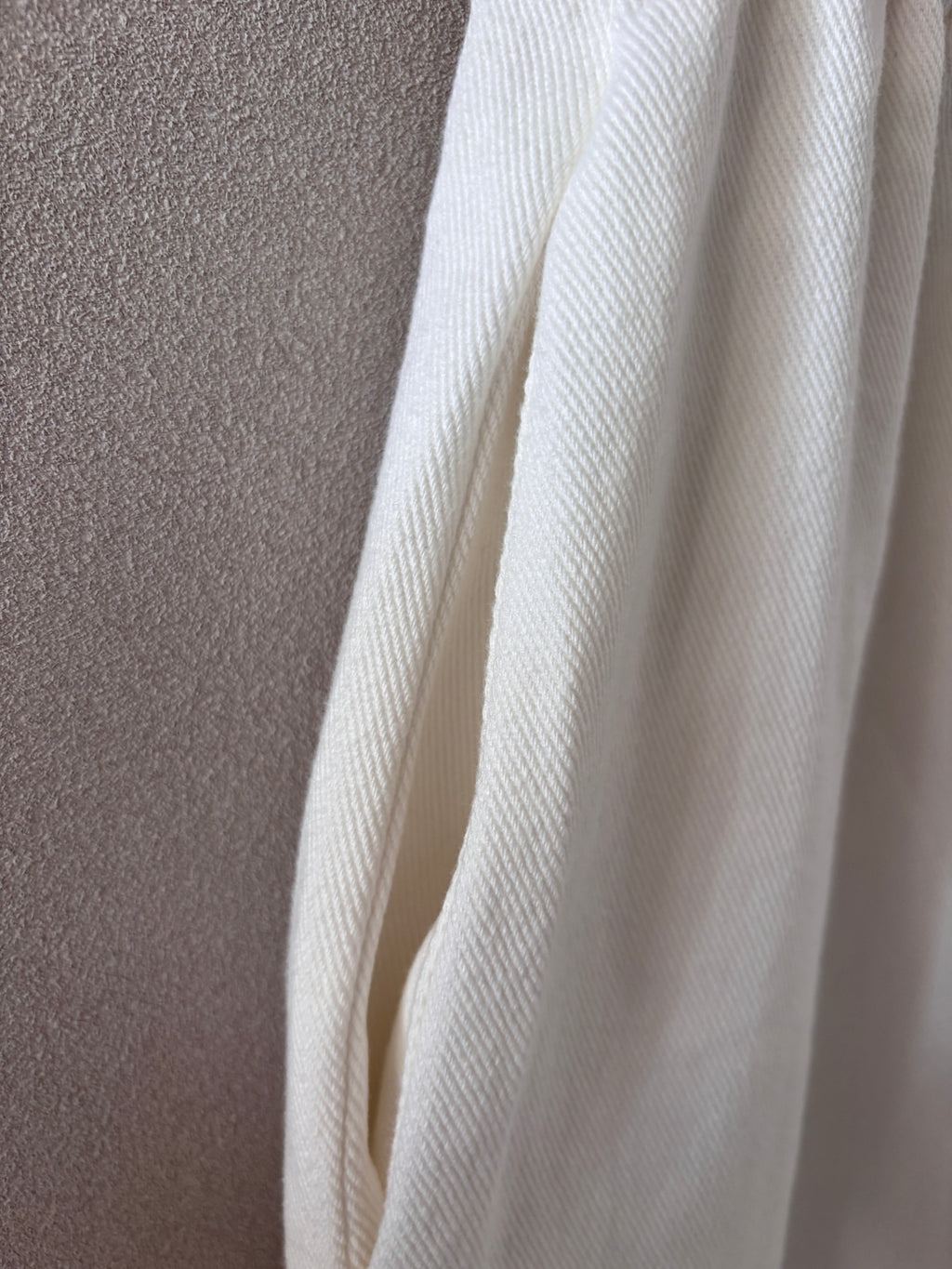 [VOIRY] SUNDAY PANTS-WHITE DENIM [WHITE]