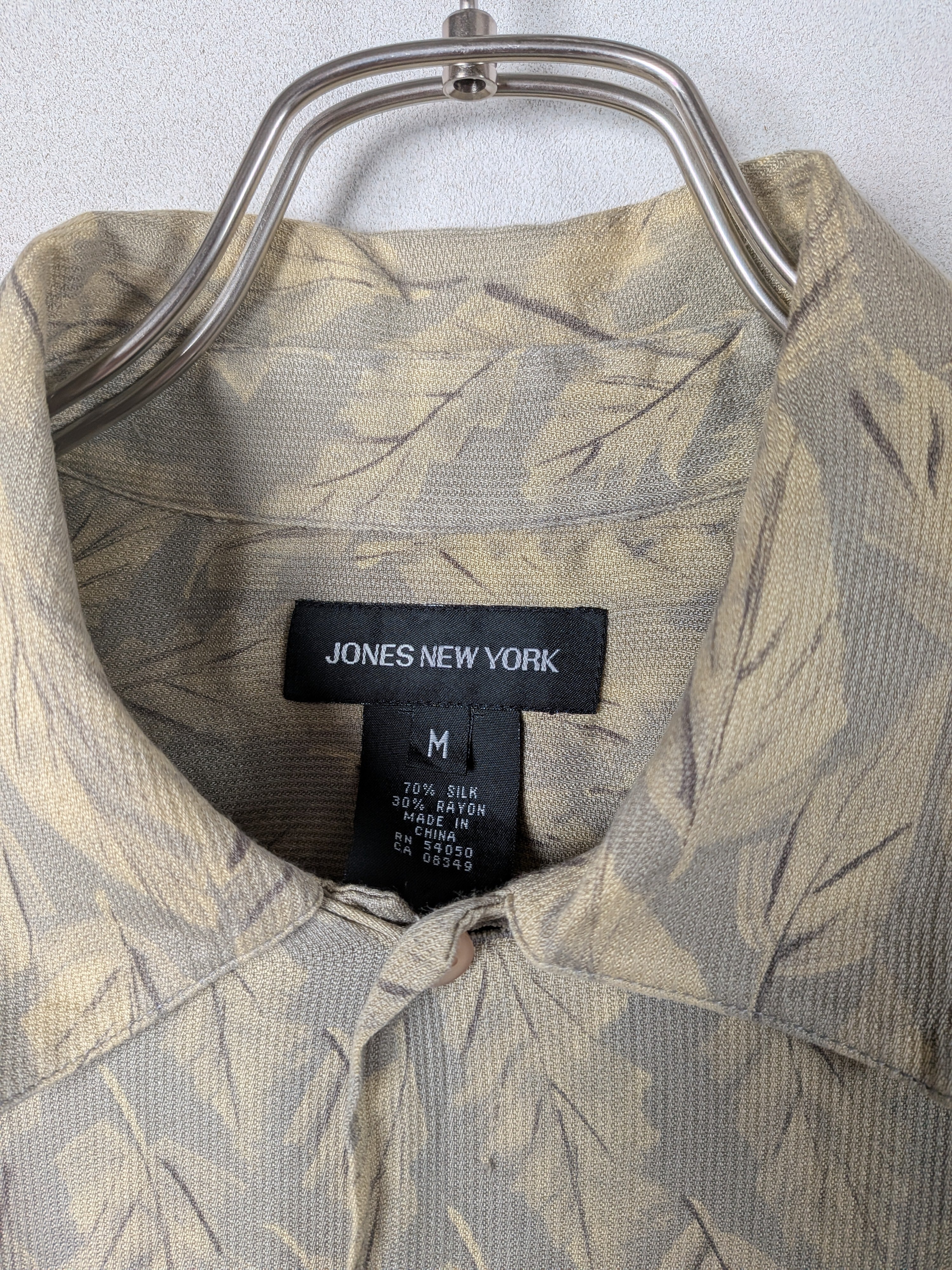 [JONES NEW YORK] Silk Rayon Leaf Pattern Shirts S/S [USED]